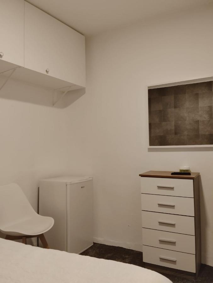Habitacion Cerca Centro De Madrid Kültér fotó